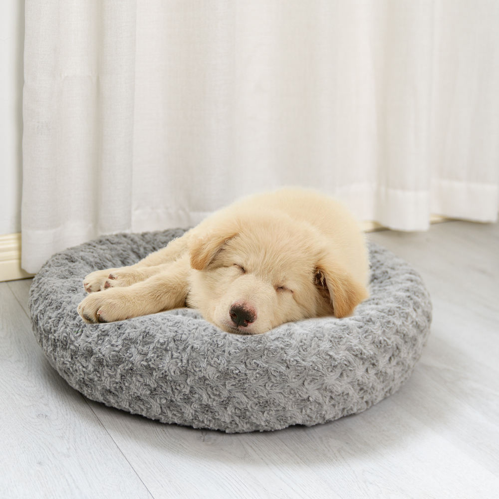 Luxury Warm Soft Comfortable Plush Pet Bed For Sleeping Calming Donut Dog Bed