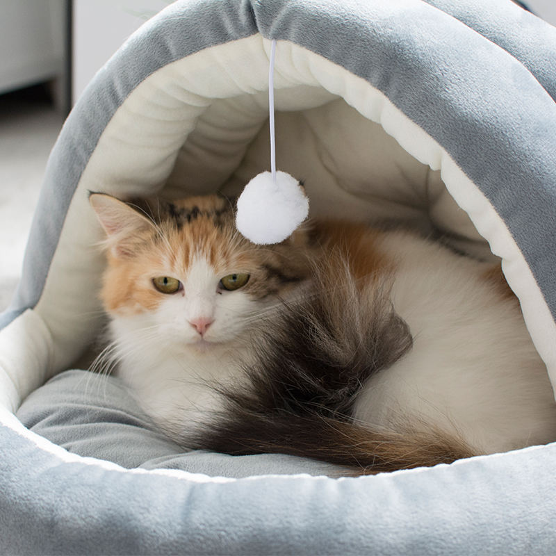 Manufacturer Custom Warm Cat Bed House With Ball Toys Pet Bed For Cats And Dogs Pet Supplies