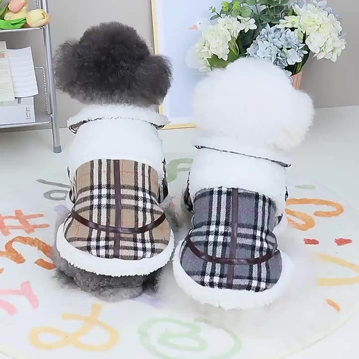 2022 Custom Warm Designer Dog Winter Jacket Wholesale Dog Clothes