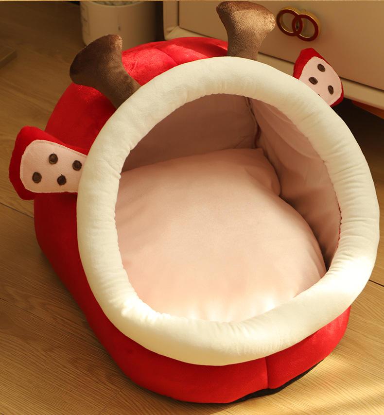 Christmas Cartoon Detachable Comfortable Wholesale Dog Cave Bed Luxury Dog Bed