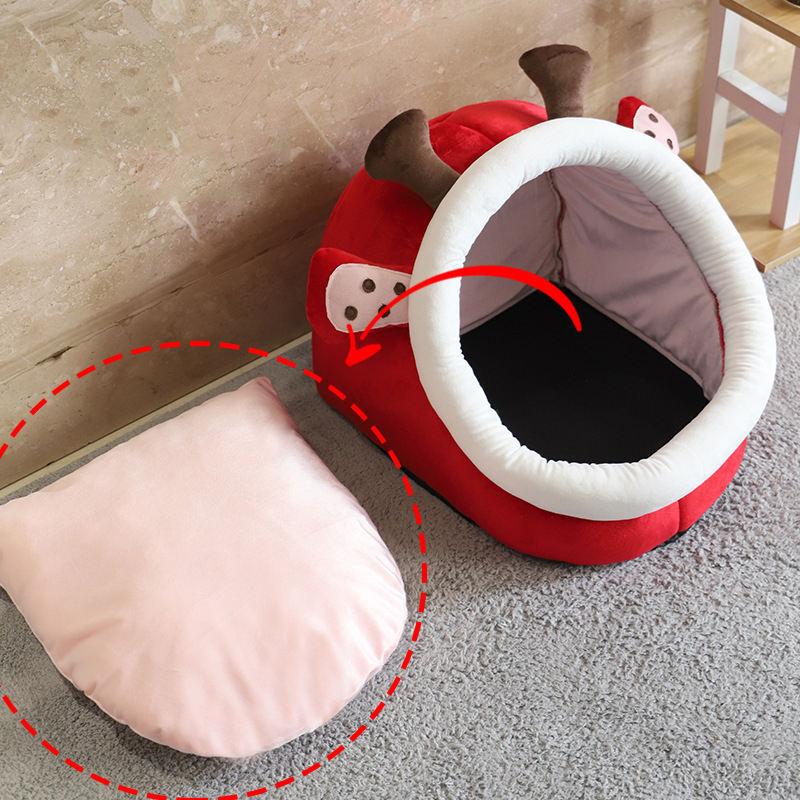 Christmas Cartoon Detachable Comfortable Wholesale Dog Cave Bed Luxury Dog Bed