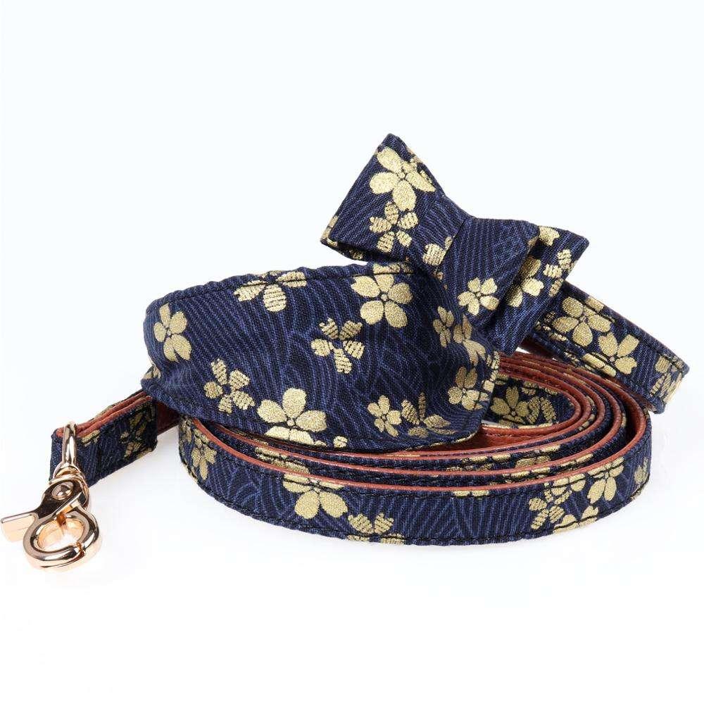 Wholesale Hot Selling Luxury Adjustable Pet Bandana Dog Collar Set With Leash