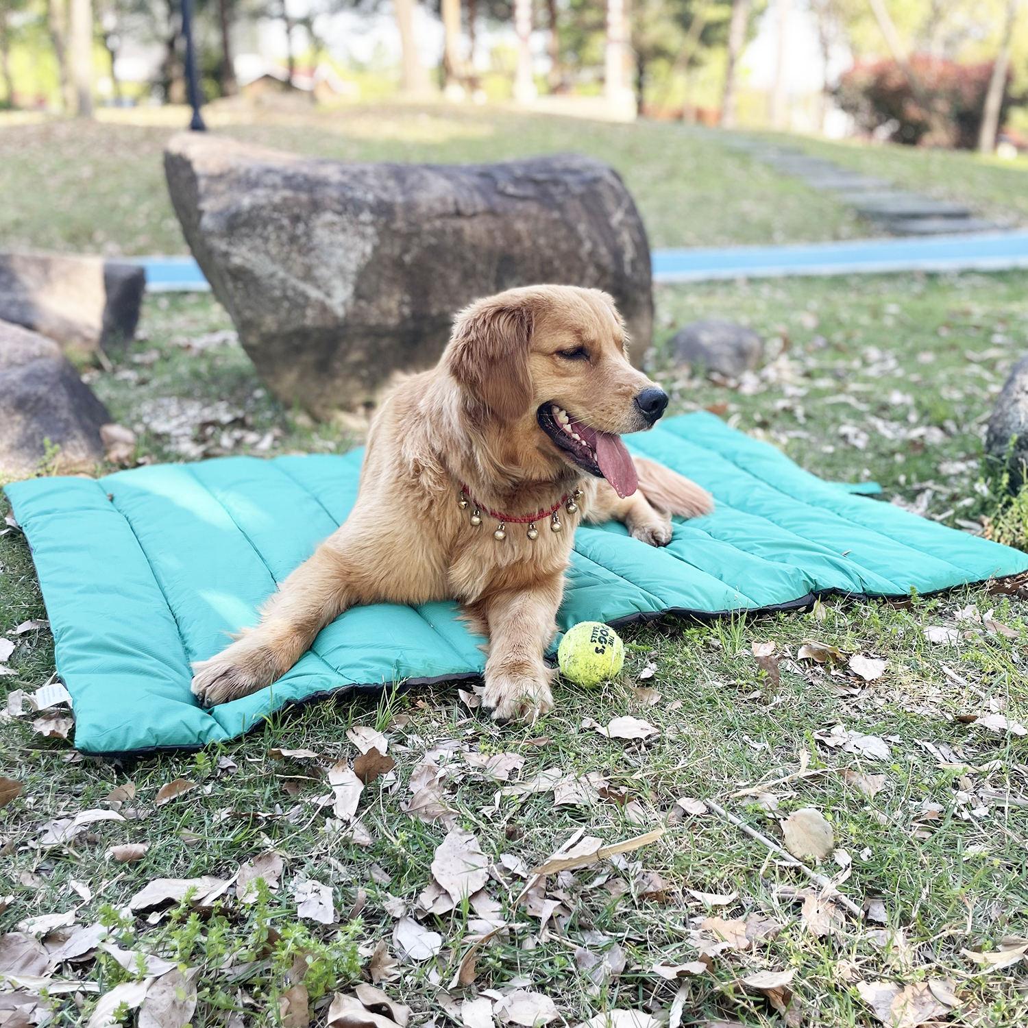 Exceptionally Hygienic Non-slip Waterproof Ultra Thick And Soft Fit Outdoor Dog Mat Bed