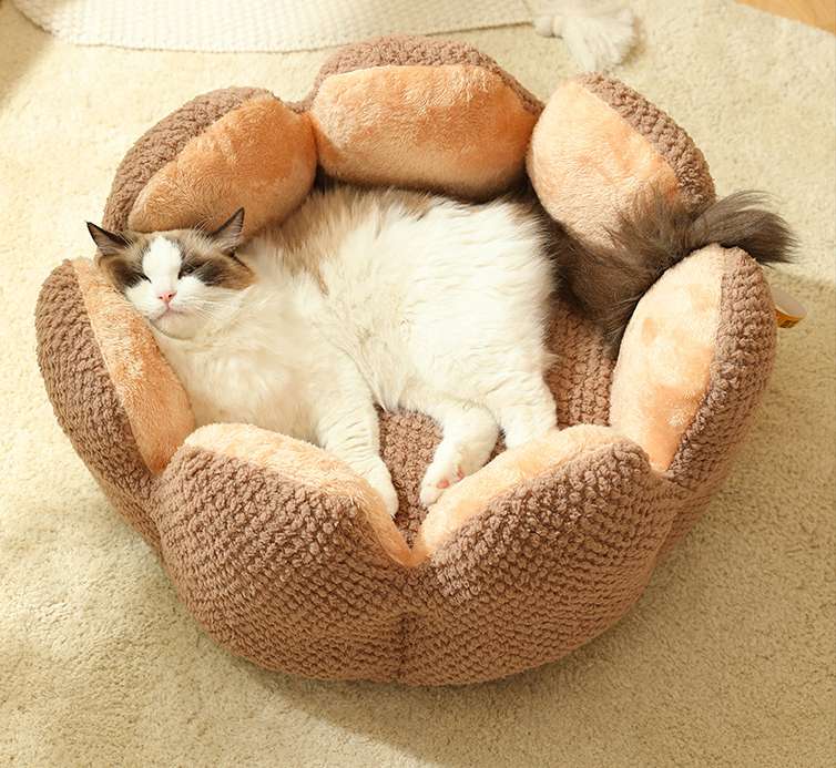 Petal-shaped Soft Plush Pet Cat Bed