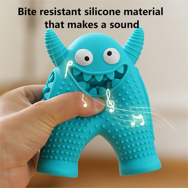 Silicone pet toy that can make sounds - Monster