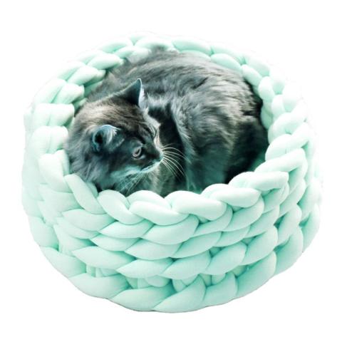 Luxury Warm Soft Plush Comfortable Pet Bed For Sleeping Dog Bed